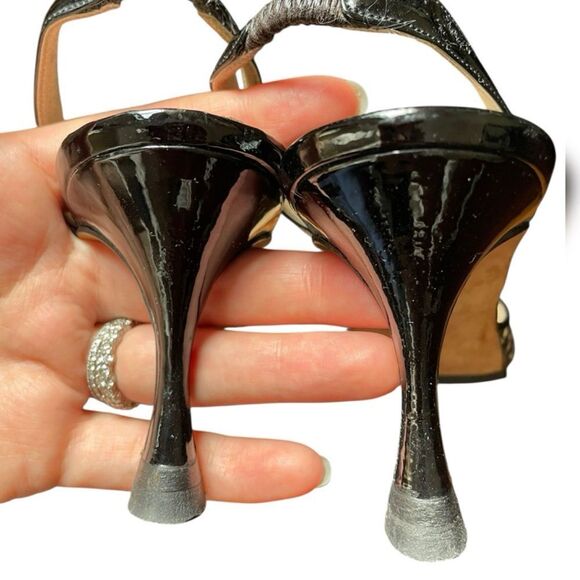 Manolo Blahnik Carolyne Black/White Slingback Heels - Picture 8 of 8